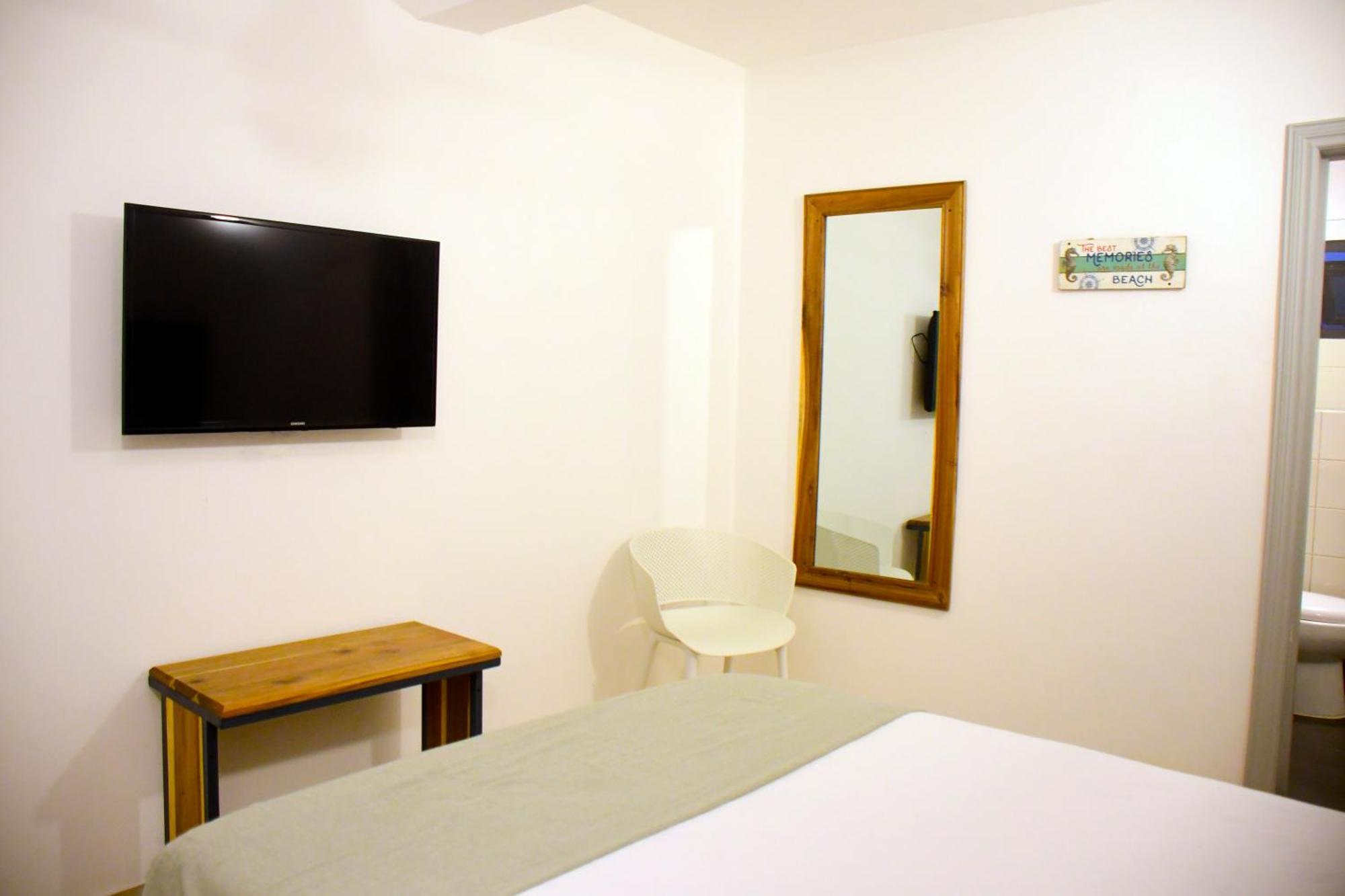 Hostal Marina Samana Exterior photo